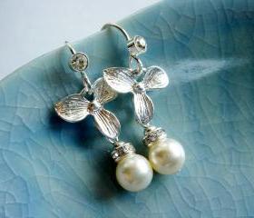 Anika Silver Brushed Flower and Pearl Earrings
