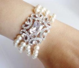 Hallie Diamond Statement Pearl Bridal Bracelet
